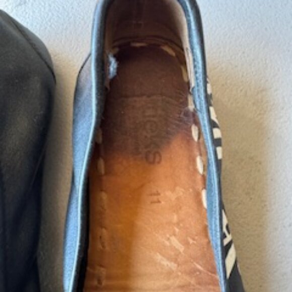 Tieks by Gavrieli Matt Black Custom Jack Daniels Ballet Flats, Size 11 - Picture 6 of 13